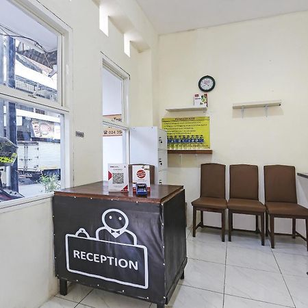 Spot On 90780 Gang Tengah Homestay Syariah Semarang Ngoại thất bức ảnh