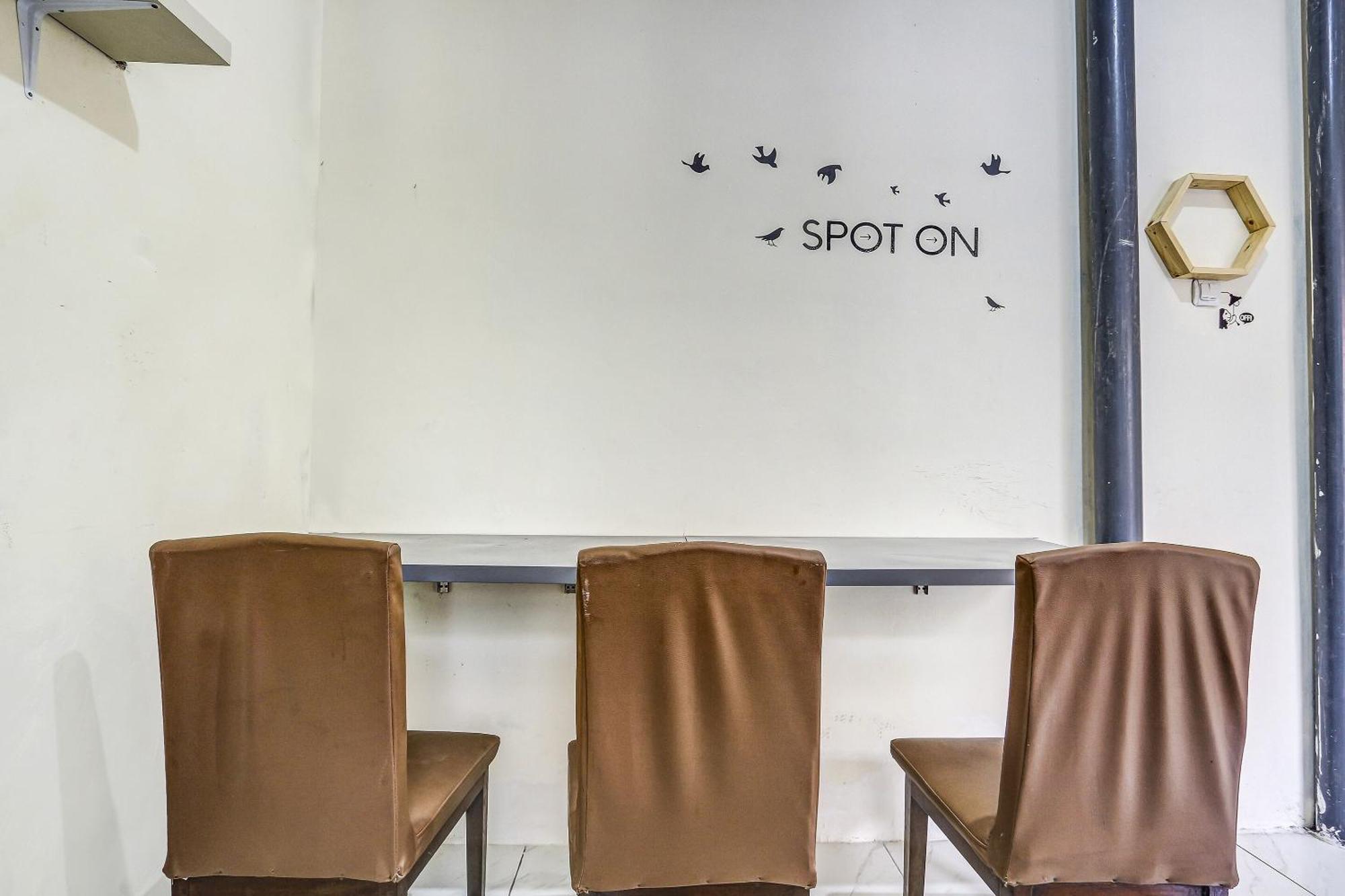Spot On 90780 Gang Tengah Homestay Syariah Semarang Ngoại thất bức ảnh