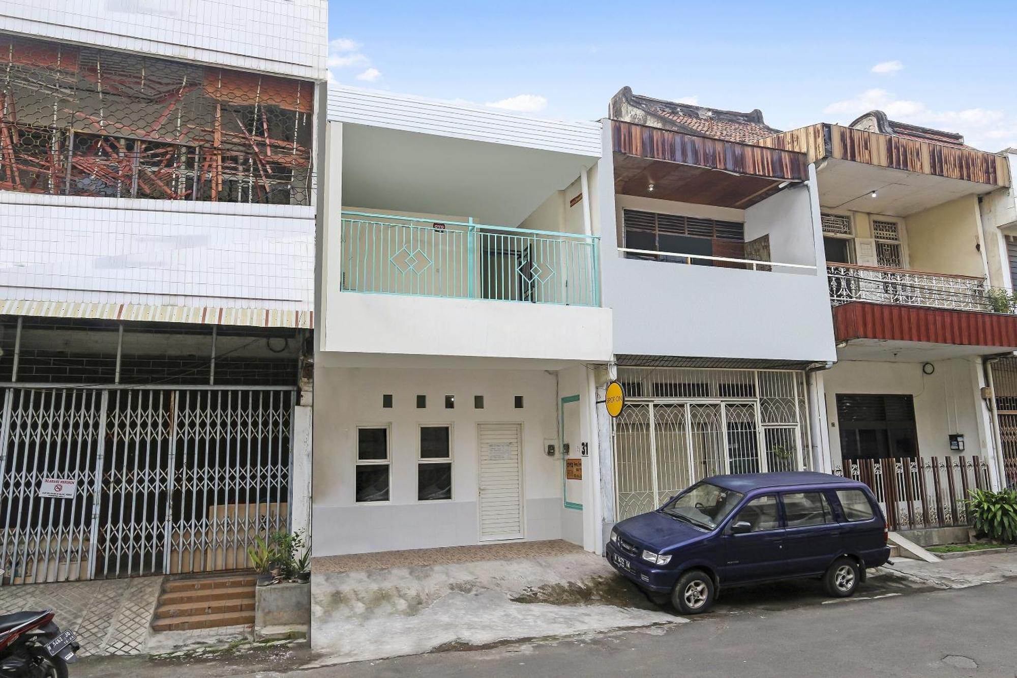 Spot On 90780 Gang Tengah Homestay Syariah Semarang Ngoại thất bức ảnh
