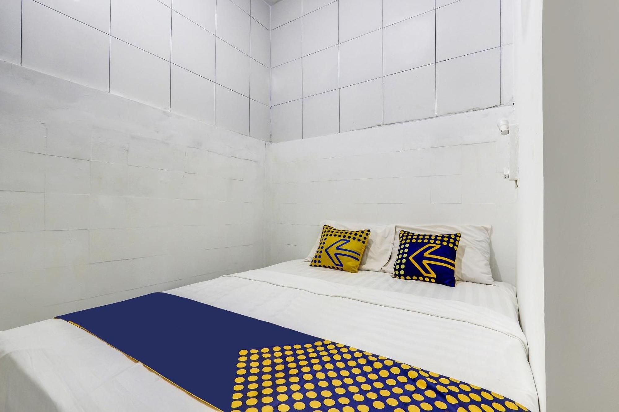 Spot On 90780 Gang Tengah Homestay Syariah Semarang Ngoại thất bức ảnh